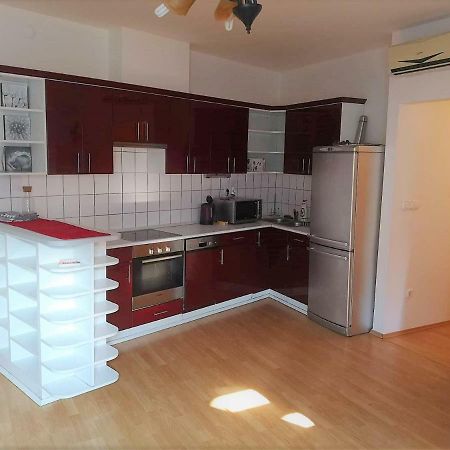Centrum - A. Apartman Pécs Exterior foto